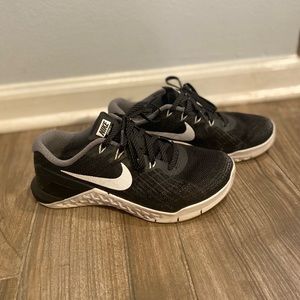 Nike Metcon 3 Training Sneakers